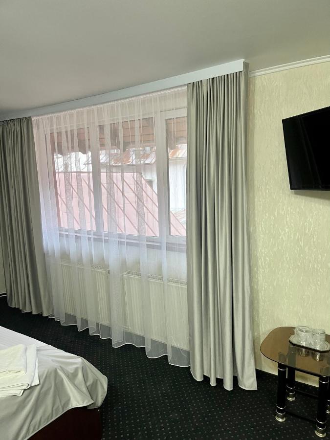 Pensiunea Eden Sinaia Ngoại thất bức ảnh