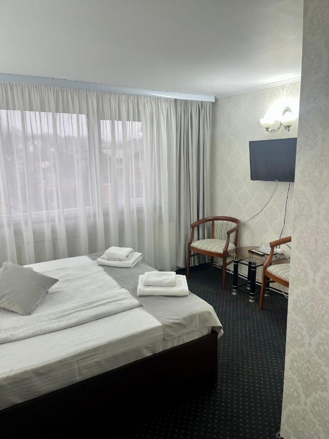 Pensiunea Eden Sinaia Ngoại thất bức ảnh